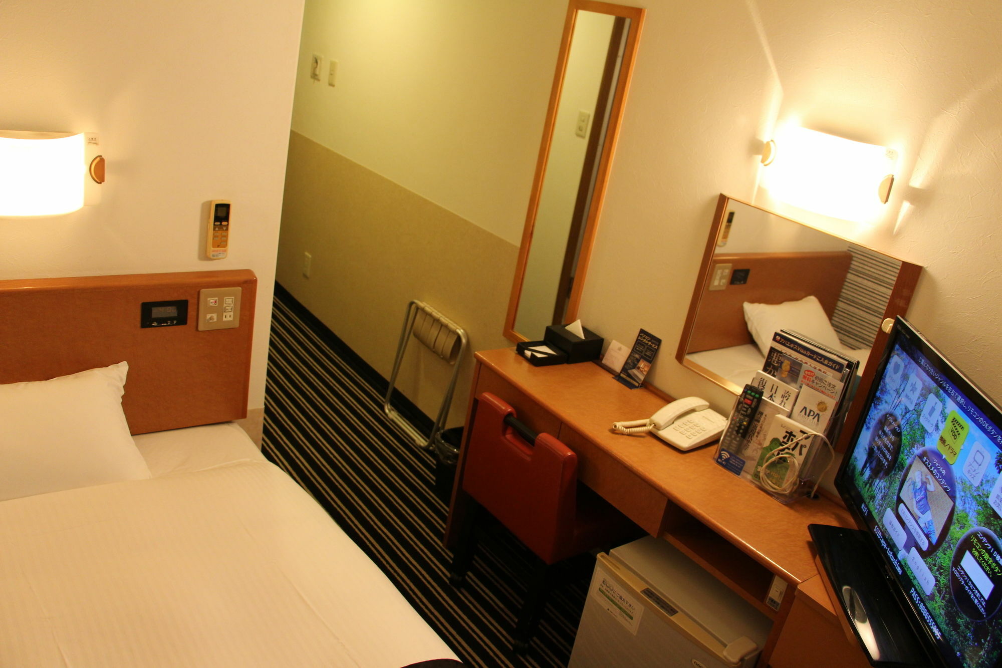 Apa Hotel Tokushima Ekimae Exterior foto