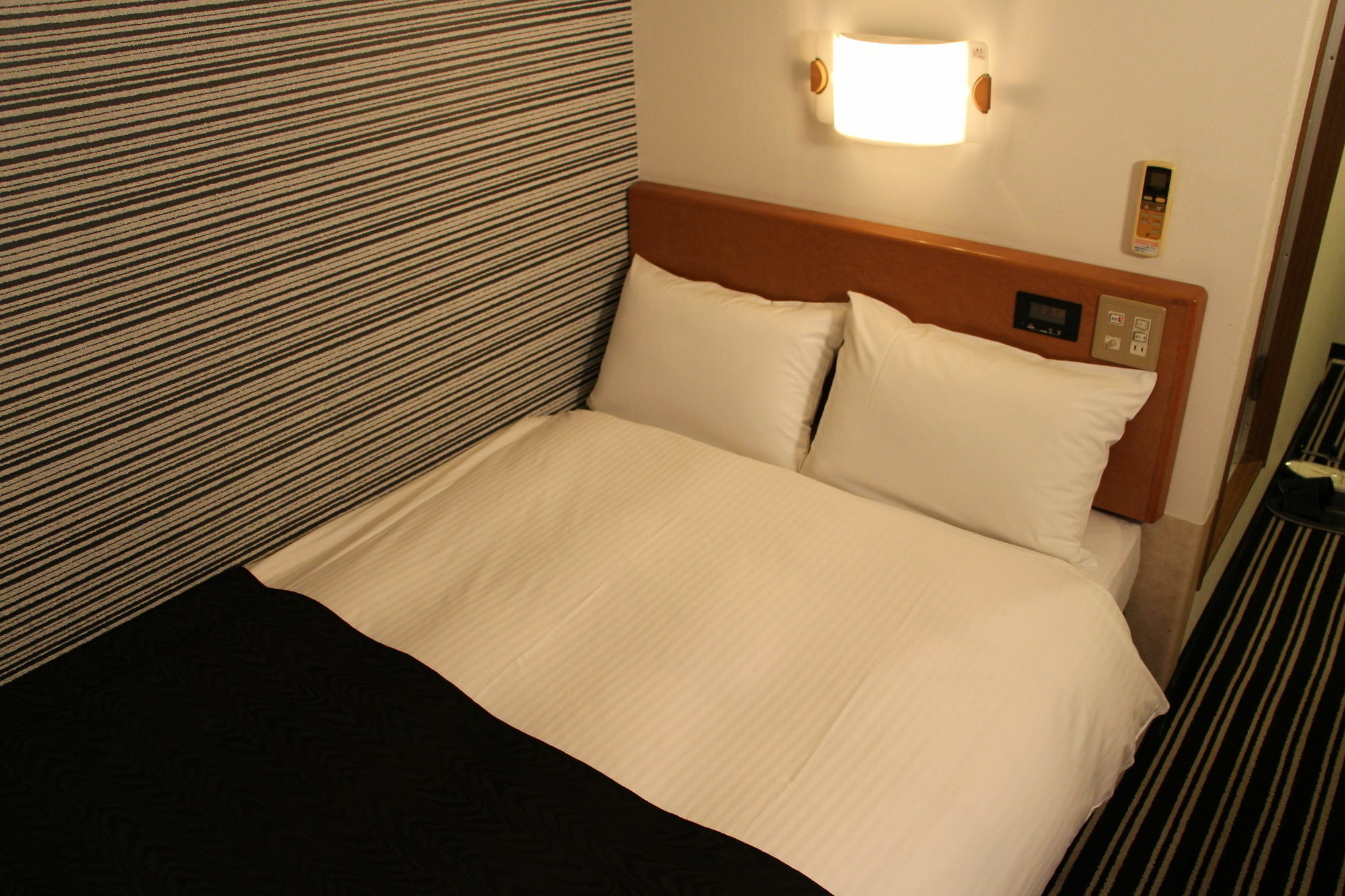 Apa Hotel Tokushima Ekimae Exterior foto